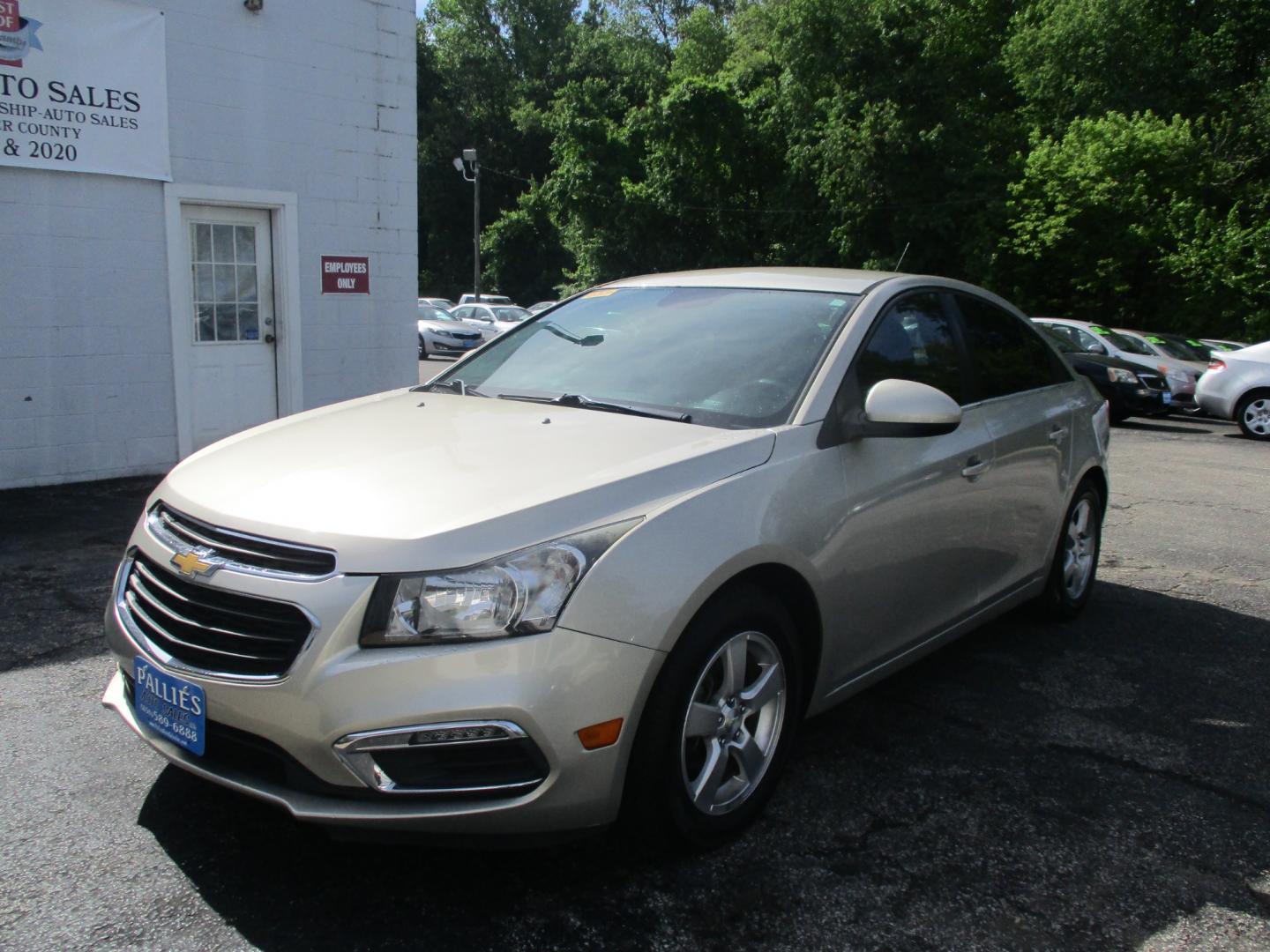 2015 GOLD Chevrolet Cruze (1G1PC5SB5F7) , AUTOMATIC transmission, located at 540a Delsea Drive, Sewell, NJ, 08080, (856) 589-6888, 39.752560, -75.111206 - Photo#17